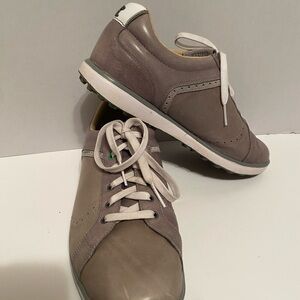 Ashworth Gray Sneakers Minimalist Design